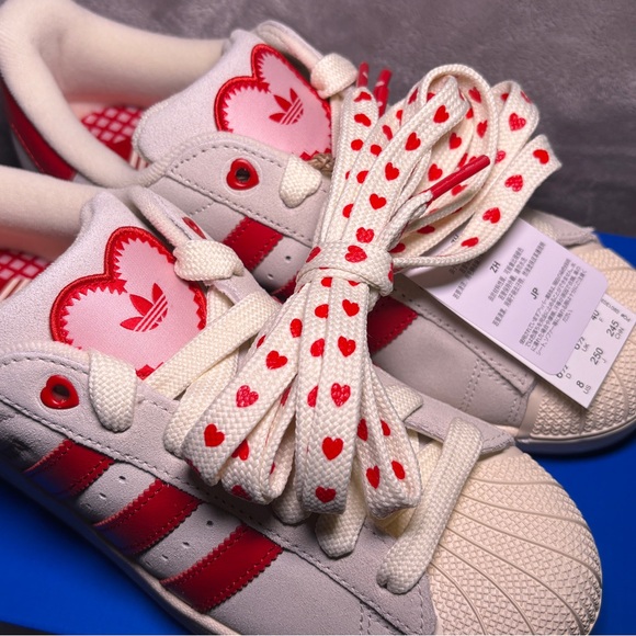 NWT Adidas Superstar ll red and pink heart - Picture 11 of 11
